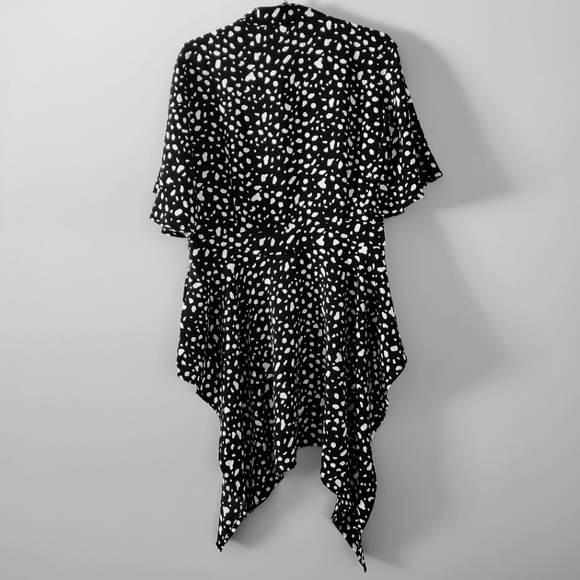 Gracia Black and White Animal Print Button-down Fishtail Peplum Top Size S - Picture 6 of 8